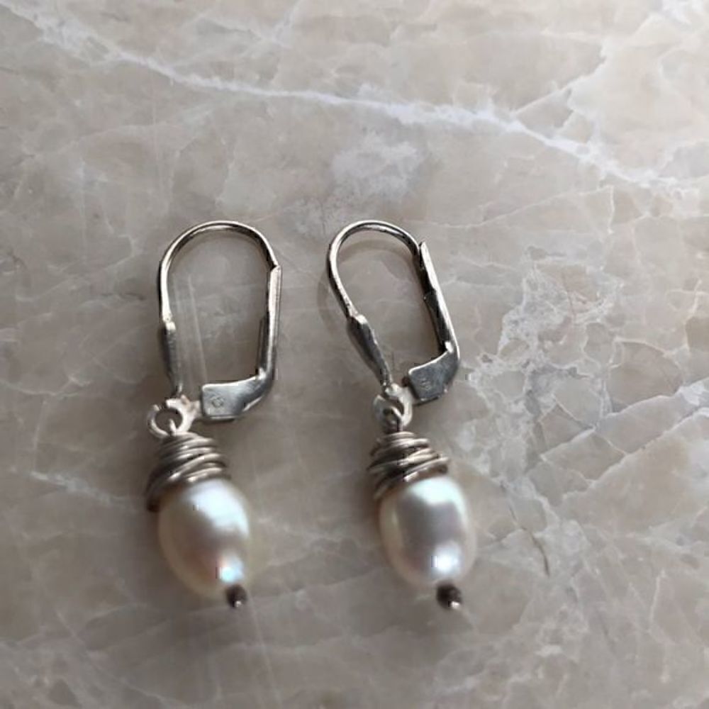 Elegant 925 Silver Mother of Pearls Earrings ✨